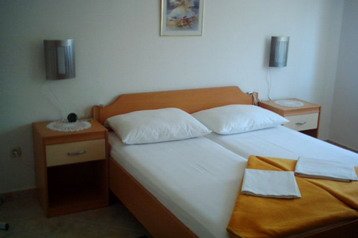 Croazia Privát Starigrad Paklenica, Esterno